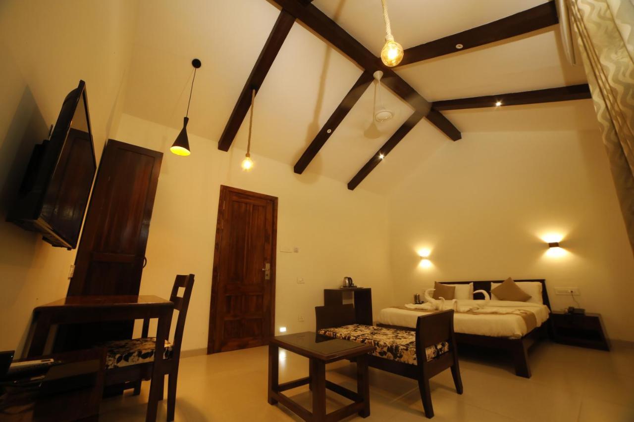 La Serene Resort And Spa Mahābaleshwar Extérieur photo